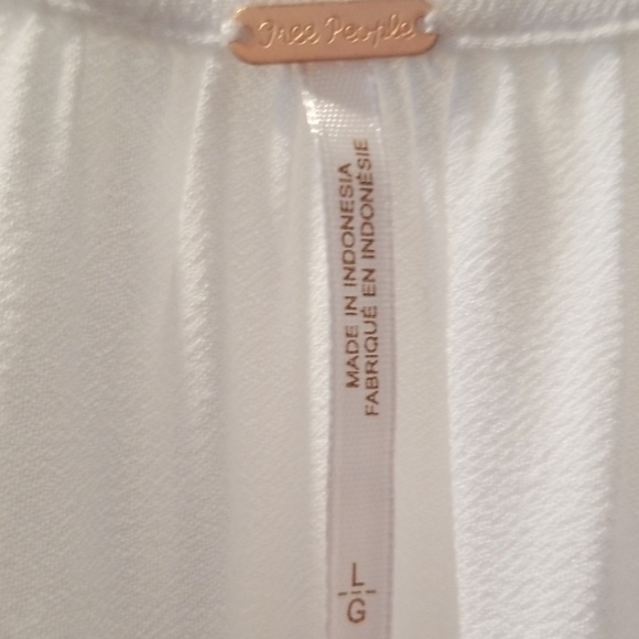 Free People - Picture 4 of 7